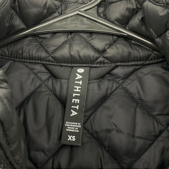 Athleta Whisper Featherless Vest Black Quilted Puffer Full Zip XS - Picture 5 of 10